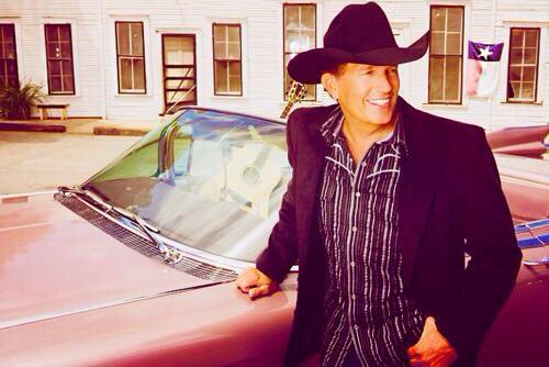 CauseWereTexas's tweet photo. America may have a President, but only Texas has the King. http://t.co/umGzWxLcXW