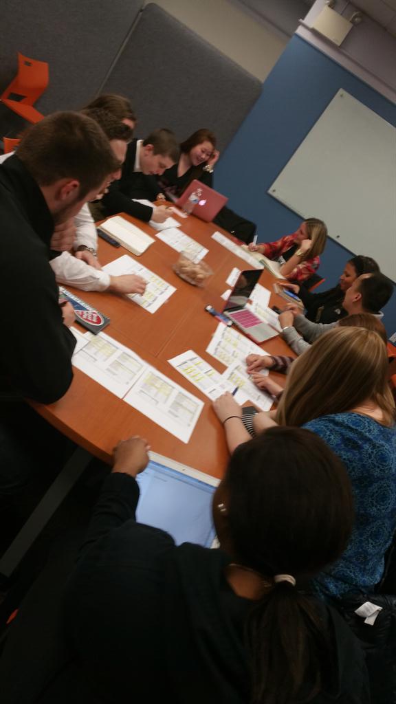 JWUPVDFSL's tweet photo. Looking #academicallyfocused at the FSL Academic Roundtable! @JWUProvidence @JWUPVDInvolved http://t.co/YZXgpiikXH