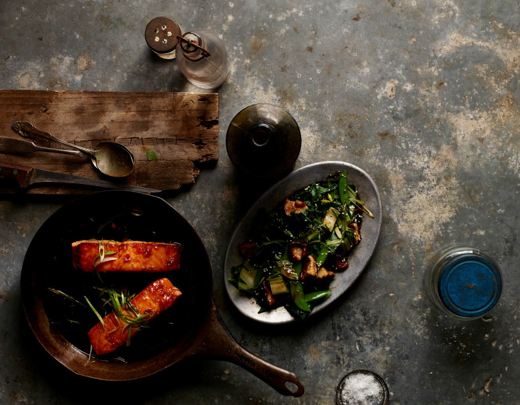 FreshDirect's tweet photo. We're cooking up @TrueNorthSalmon for dinner! http://t.co/5JnBdxsXtW #cookingiscaring http://t.co/08WMMvutso