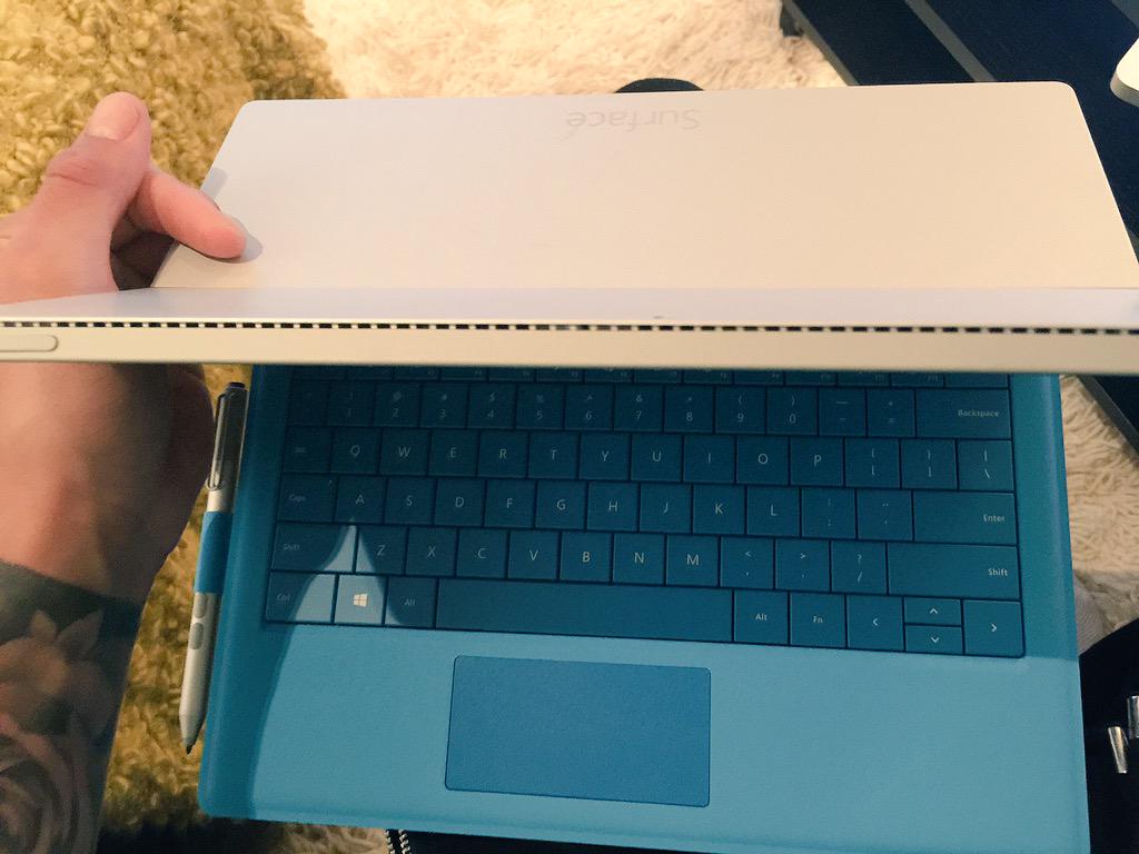 Ddwyer14's tweet photo. Loving my @Windows surface pro! Too much fun to be had with this #SportingBlue http://t.co/lHEcSKHRQi