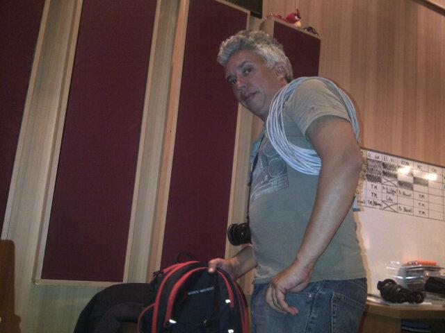 AlejandroVarel1's tweet photo. Y hubo un dia que lo hicimos laburar a @nachojsoler http://t.co/G5u0b6fajr
