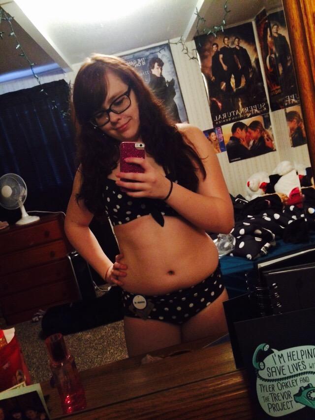 dopesivan's tweet image. I just got my swimsuit I ordered and I feel super self-confident so have some #BodyPositivity ☺️