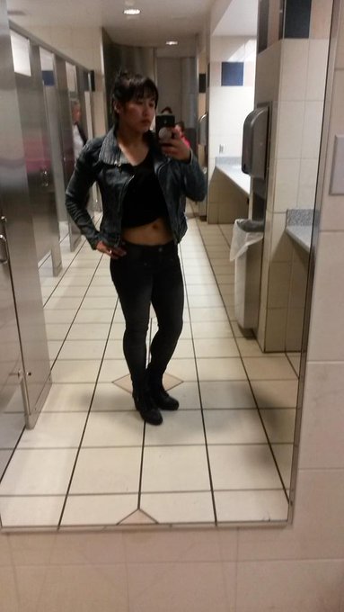 Denim day. Off to SF. http://t.co/nX6DMsjpVC<a href="/tag/mvsales"class="tags"><span>#mvsales</span></a>