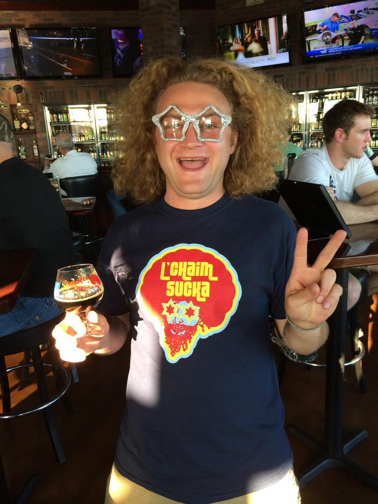 ShmaltzBrewingW's tweet photo. The FUNK at night is big and bright in TEXAS! #funkyjewbelation2015 #shmaltzbrewing #texasssss http://t.co/7YZnfwkiCc