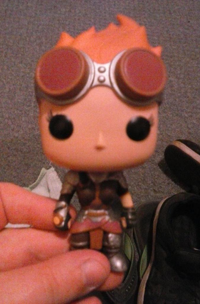 tigerstarflower's tweet photo. @FunkoPOPvinyl I absolutely love this figure, Chandra's super cute like this 😊. http://t.co/r0yMTCXF30