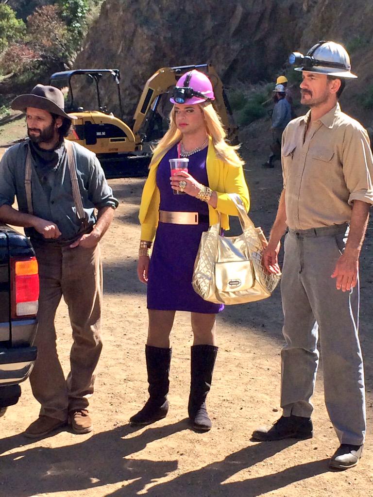 nickkroll's tweet photo. #jasonmantzoukas & @sethismorris were nice to Liz. So now they my hike bros for life. #GoodbyeKrollWorld http://t.co/ZruxyvvpHf