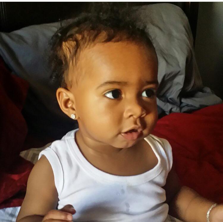 Ohpen_WideBitxh's tweet photo. We got our own personal North West 😂😂💕💕💕💕 #Empris http://t.co/cAcIM1qeOb