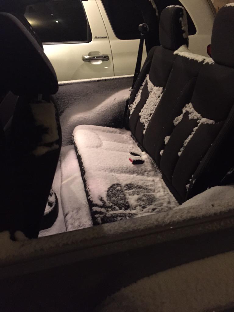 nick_schlick's tweet photo. A true Minnesotan doesn't let the snow slow him down #notop #minnesnowta http://t.co/L8ey1YKRyg