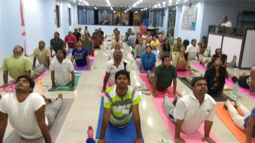 YogaArtofLife's tweet photo. Yoga Training Sessions at Andarakee Aarogyam, KPHB Studio. #YogaTraining #YogaStudio #yoga http://t.co/03e0toTb2s