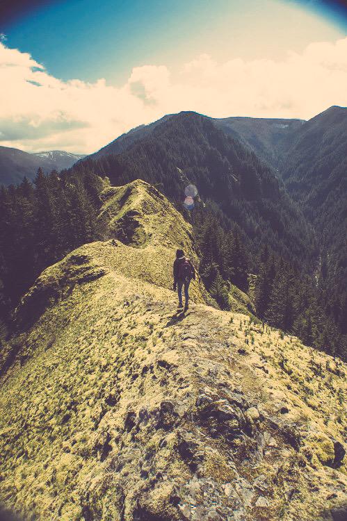 ChiIIVlbes's tweet photo. Let's go camping ⛺️🌄 http://t.co/hmE3BWfc3q