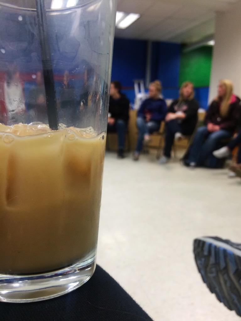 Ms_Beck_'s tweet photo. Coffee downtown as we debrief from our day. #CSFCincy #csfONE #coffeedates http://t.co/FTe6dOHBtt