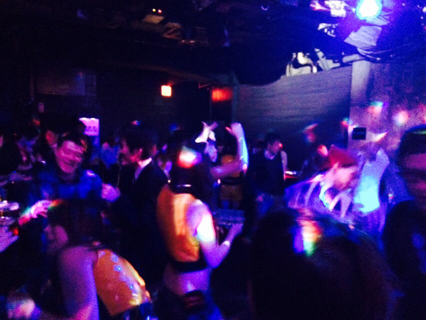 0729wacappa's tweet photo. 私の職場で月1イベント！♡
DJも、普通に働いてる人がやったり、
ダンスもEXILEが好きでやったり、
美容師、看護師、��理師、整備士
保育士、公務員、職種をあげたら
キリがない！たくさんの人に
出会える仕事やりたい人！？
社会人で！ http://t.co/zkIUTeYq6R