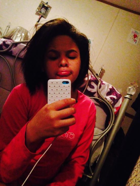 aalanicook's tweet photo. I be mean buggin http://t.co/n2qei85JBS