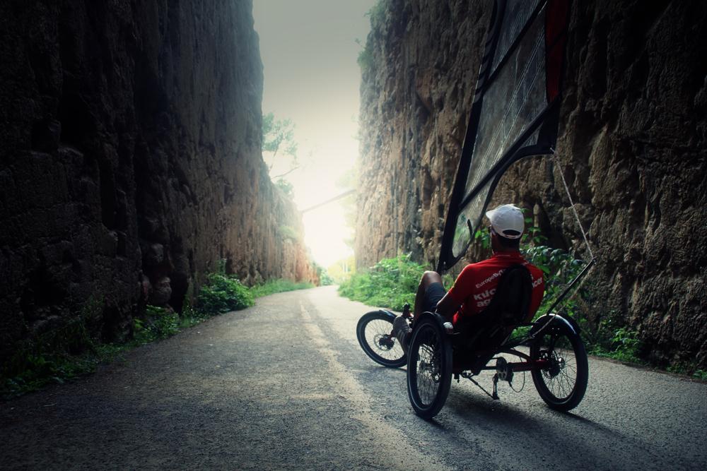 UsaByWhike's tweet photo. Nuestro whiker pedaleará 5200 km's para recaudar fondos para la investigación contra el cáncer ¿Nos ayudas con un RT? http://t.co/k3nYBk6hRf