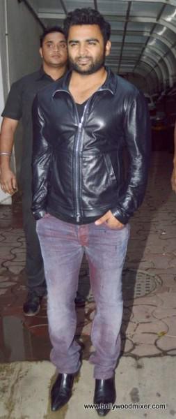 bollywoodmixer's tweet photo. Celebs at #KarimMorani's Birthday Bash! More Pics on: http://t.co/iufYydWDGV http://t.co/ZupRu84o4F