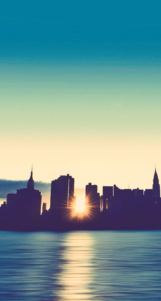 mntntravel's tweet photo. even in a world of evil every evening no matter where you are or who surrounds you. the sky shows comfort &amp; beauty. http://t.co/SHWZFWZ30T