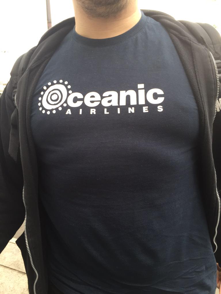 cliquetv's tweet photo. Je viens de croiser un mec avec ce tee shirt dans la rue . C'est un signe http://t.co/zipyT9UnAQ