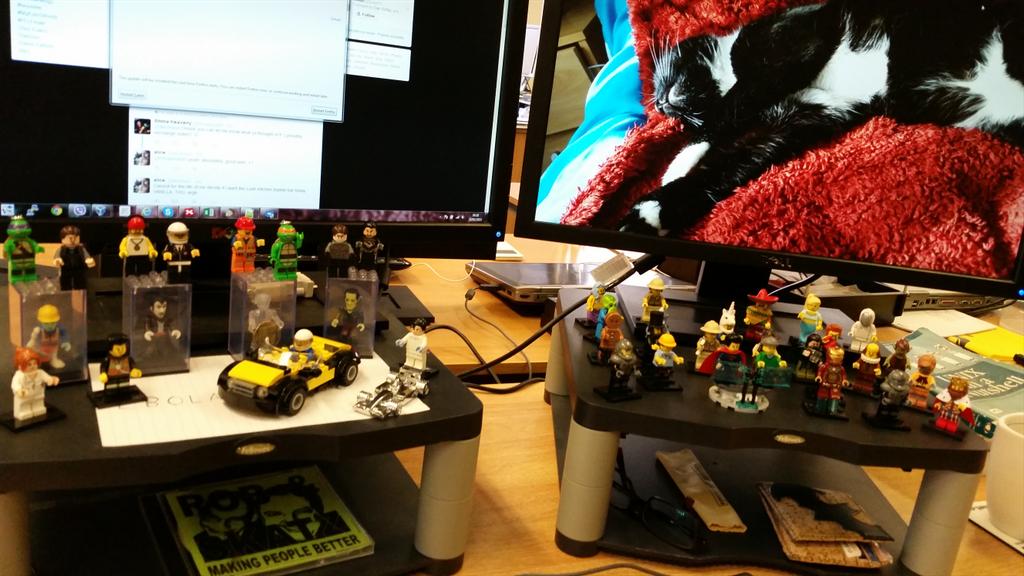EmJayKay80's tweet photo. My test crew...shame can't bring them all to #testbash select few will be chosen! ;) #legotest http://t.co/tsSpNV4af7