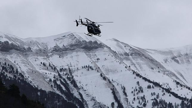 Anoche nevó en zona del accidente, hoy condiciones meteorológicas no son muy propicias para las labores.