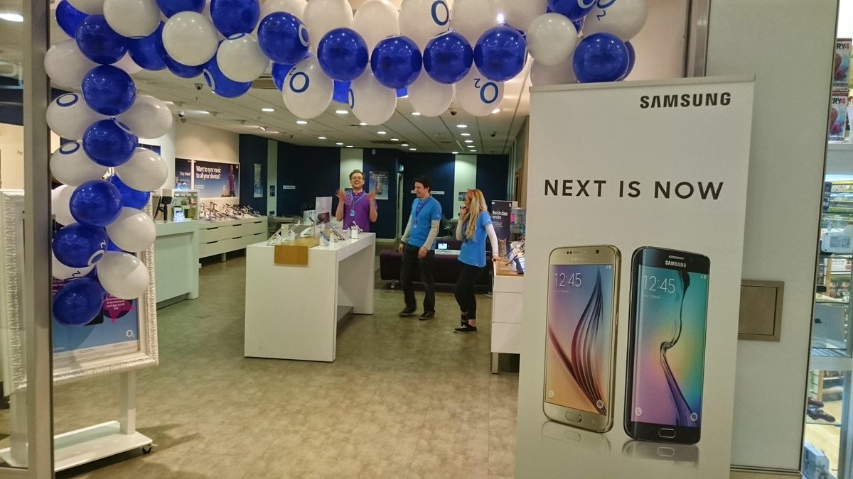 CelfoneTrading's tweet image. A big thank you to @SamsungMobile for showcasing the brand new #GalaxyS6 &amp;amp; #GalaxyS6edge in #O2Doncaster last night!