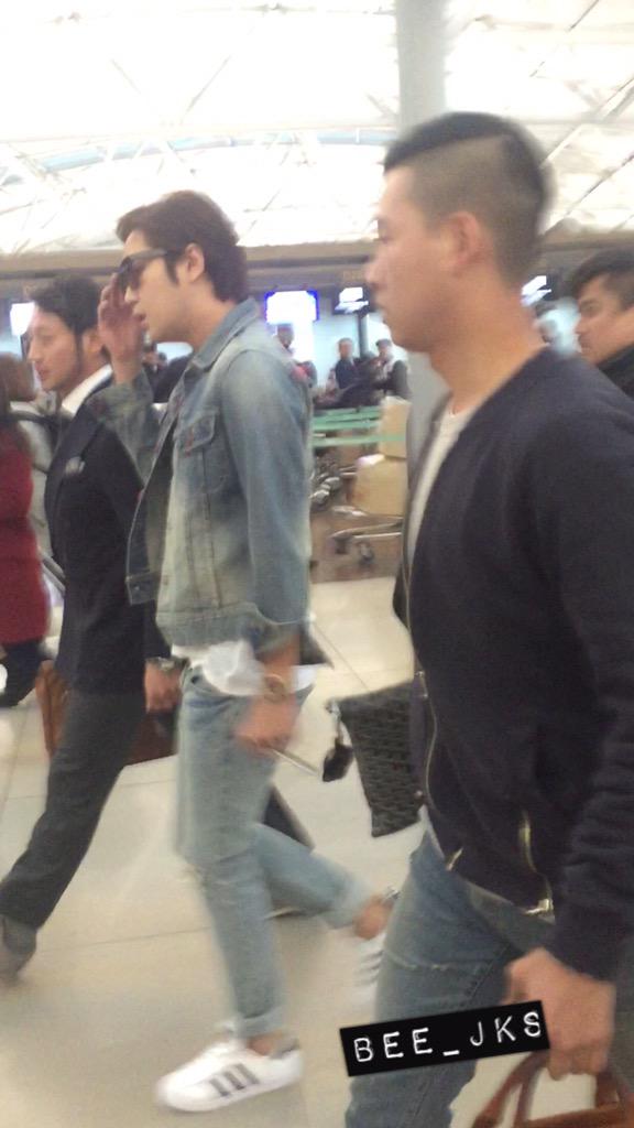 BEE_JKS_'s tweet photo. JKS Go To Niigata #20150325 #2 http://t.co/ZDS8IyA4BY