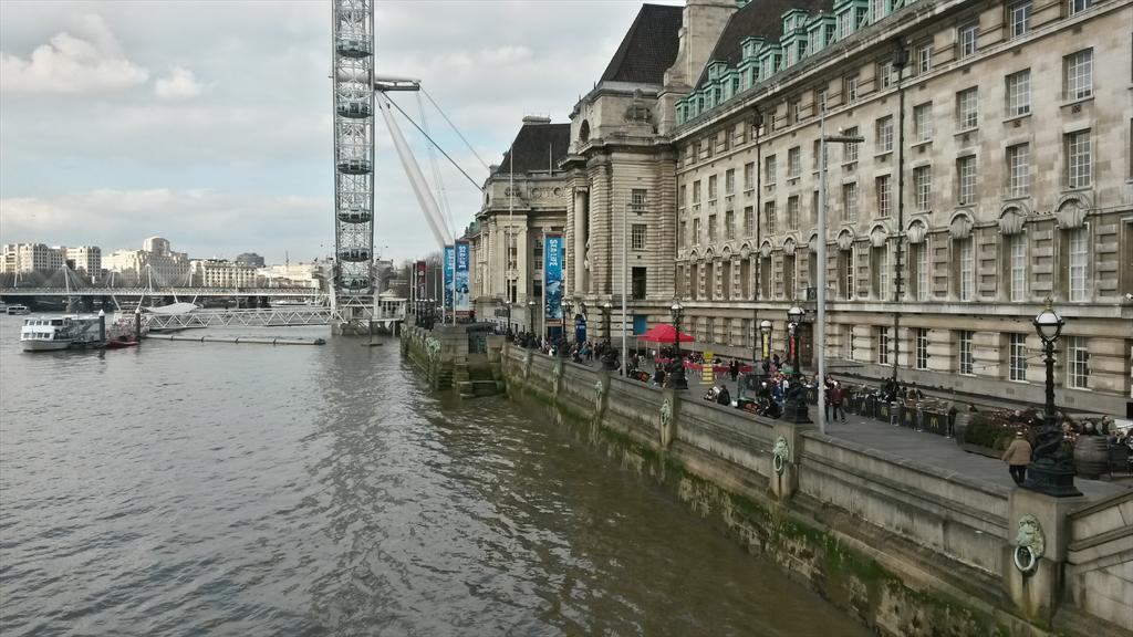 On the 3rd April will leave Devizes by kayak for Westminster, 24hours away... justgiving.com/SteveHaywardDW/