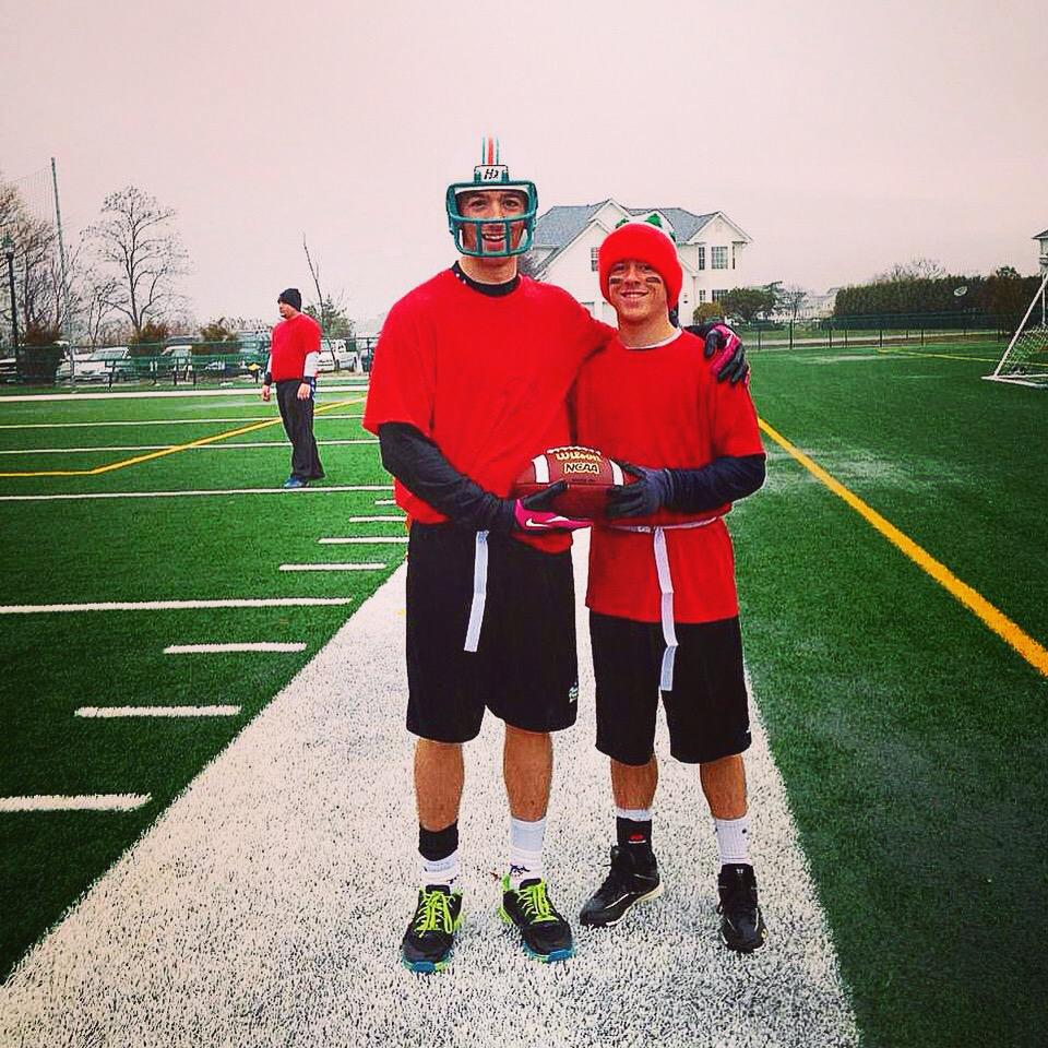 andrew_schulz15's tweet photo. Happy Birthday to the milk man @ARGE_bohnert #DBIII #youwantsomemilksideburn http://t.co/KNxbaL8t3i