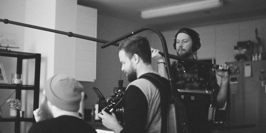 themusicbed's tweet photo. Up and at ‘em.

Soak up the sounds of your A.M. w/ a post from Sound Design pros @defactosound http://t.co/Tr3xGanbc9 http://t.co/n42W07N1i5
