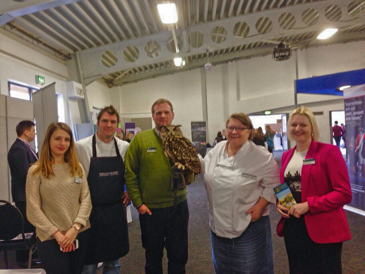 ClickNetworking's tweet image. RT @leedscastleuk: Mozart &amp;amp; team meet Chef Rosemary Shrager @RSApprentices @KentChoices4u #KentChoices @VisitKentBiz
