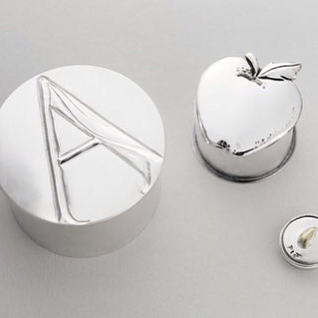 bryonyknox's tweet image. A is for Apple- new boxes on my website. #silverboxes #initialboxes #bryonyknox #silverbox… ift.tt/1DYmDev