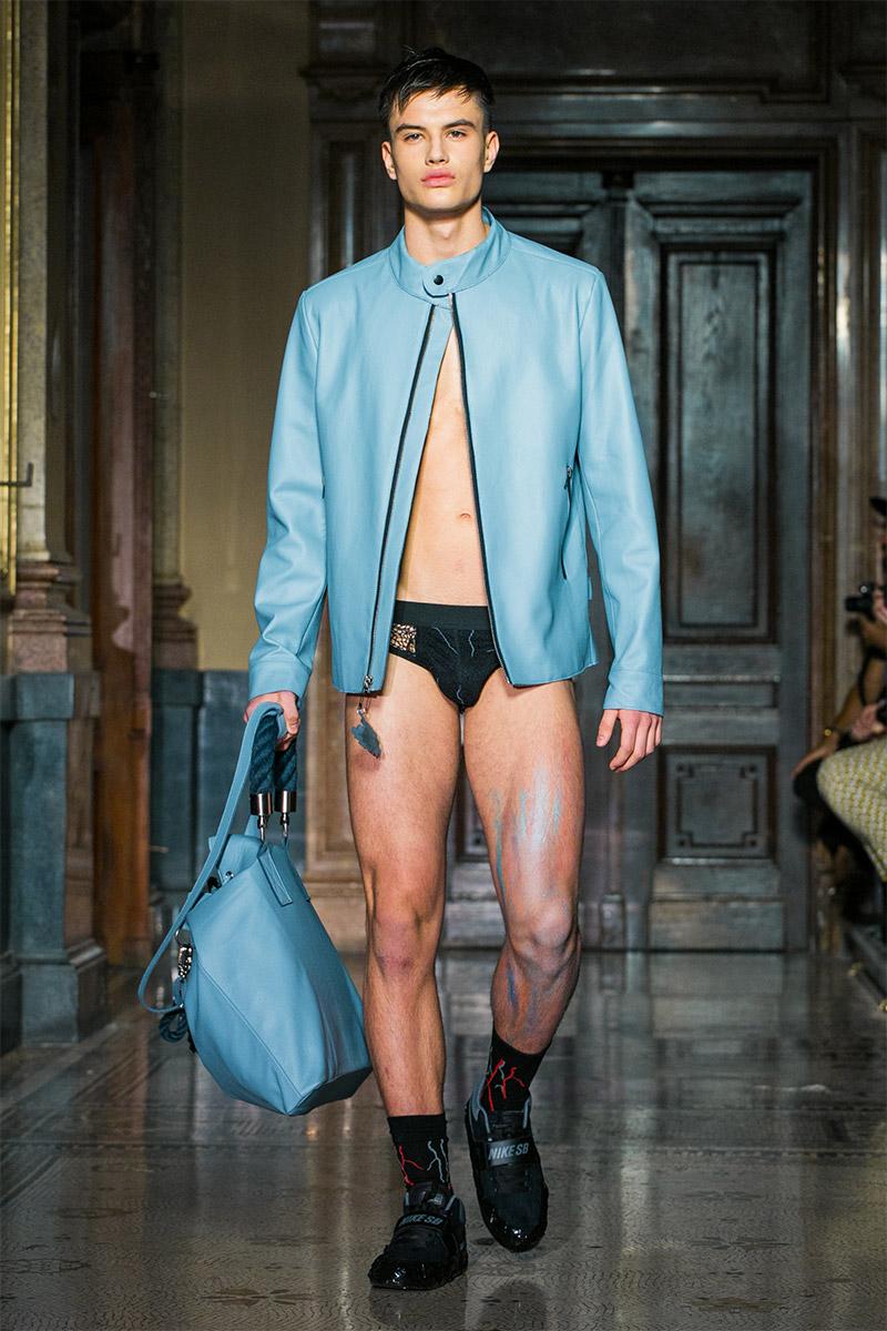 STINAK Fall/Winter 2015 Mesnwear Collection: fuckingyoung.es/stinak-fallwin… #MBPFW <a href="/MBPFW_OFFICIAL/">MBPFW</a> <a href="/STINAKOFFICIAL/">STINAKOFFICIAL</a>