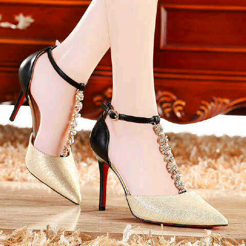 LaviaryShop's tweet photo. Valentino Heels, 115rb http://t.co/FXWtEfPr3R