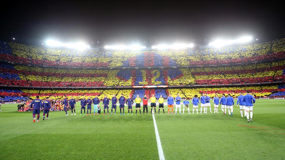 FCBarcelona_es's tweet photo. [VÍDEO] El 'time lapse' de #ElClásico: de la apertura de puertas al mosaico, en 92 segundos http://t.co/A2fmP1wdU2 http://t.co/kbnxRfztkH