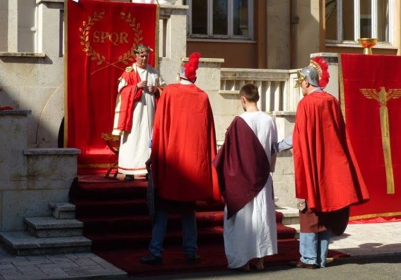 AleteiaIT's tweet photo. Passione vivente al Don Guanella di Roma http://t.co/1T2YgbHqUv
@OperadonGuanell @Guanelliani20 http://t.co/8MYjLDNQsN