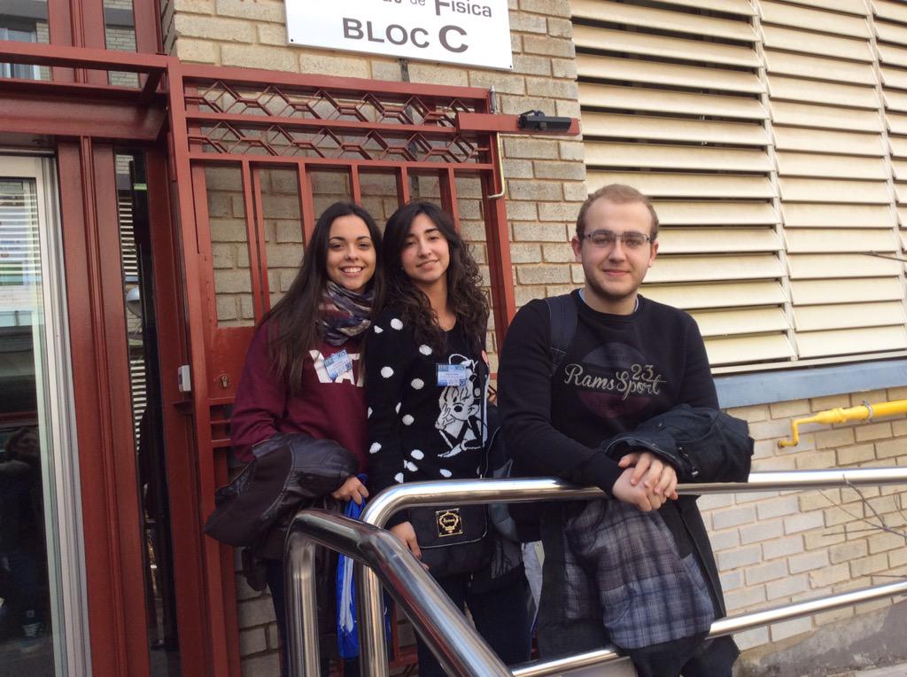 drawhowhenwhere's tweet photo. Disfrutando @JulitooCB @Angheeleta @elenachlo en #intMC http://t.co/hPVBTAWmzZ