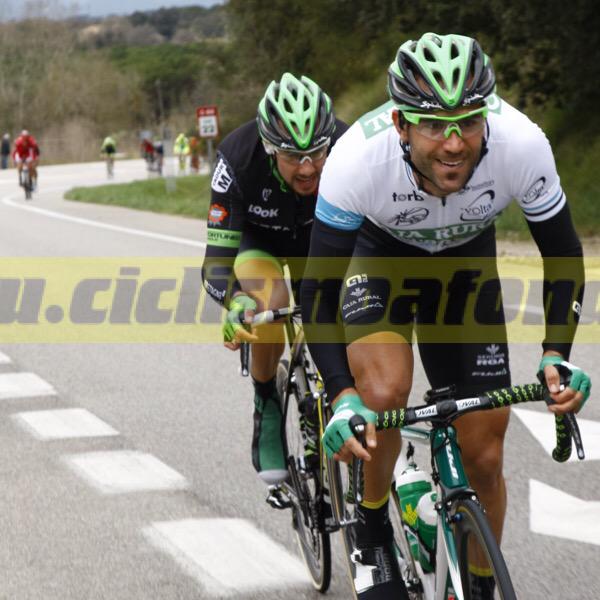 Km20 se fugan 185 <a href="/BenoitJarrier/">Jarrier Benoit</a> @EquipeBSE 165 <a href="/LluisMasBonet/">Lluis Mas</a> <a href="/CajaRural_RGA/">Team Caja Rural-RGA</a> #volta2015 #volta2015