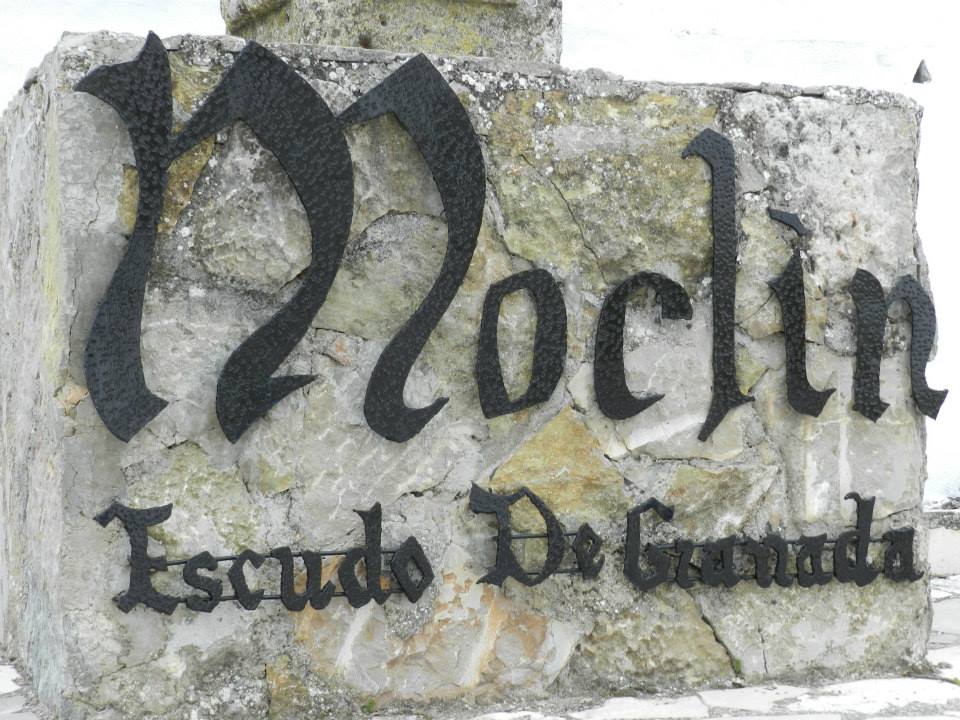 CICMoclin's tweet photo. Visita realizada por Mario Villén a la Ruta del Gollizno y a la fortaleza de Moclín #escudodeGranada #turismo http://t.co/yFQjU2xrtx