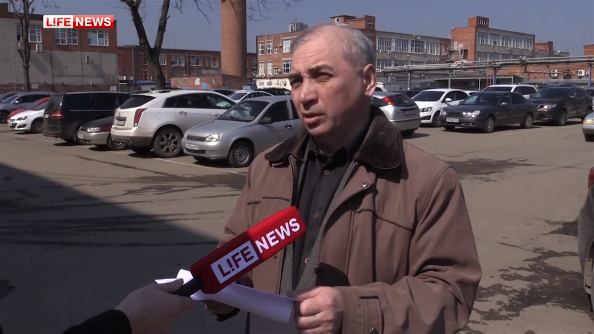 lifenews_ru's tweet photo. ЕС ответил на просьбу жителя Кубани ввести против него санкции http://t.co/KilYiiu6BZ (Видео) http://t.co/SjKIY5PhJ4