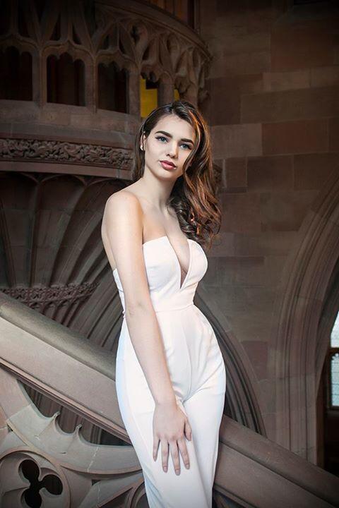 officialamodels's tweet photo. Our natural beauty Sian looking stunning on her latest shoot! 😍 http://t.co/mYiHUy8Exw