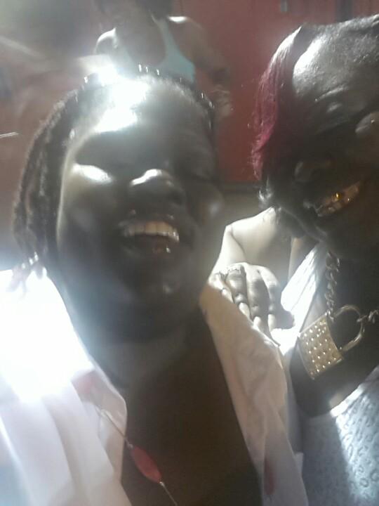 drip2drip's tweet image. Just another day work the lady