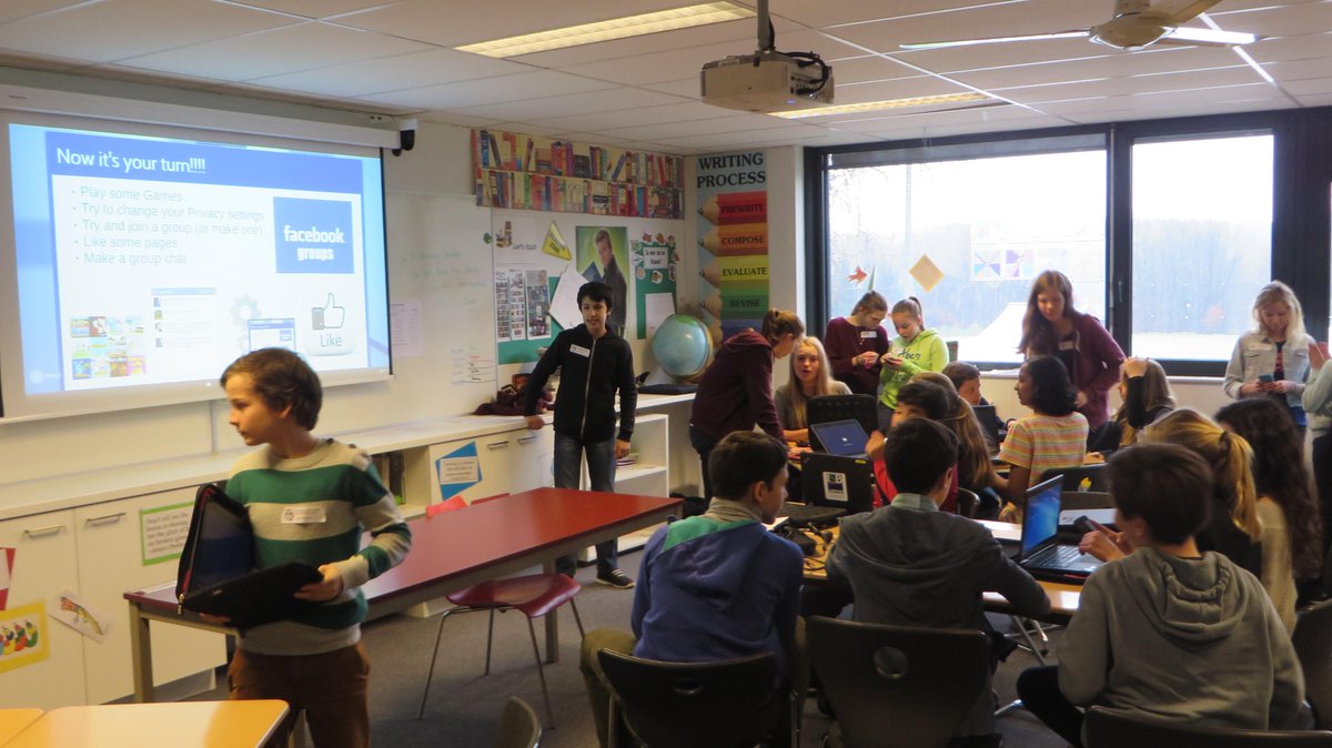 freyk_math's tweet photo. @ISB_MS Fantastic message from Scott McLeod to kickoff #MSHourofPower #ISBSocialMedia Great workshop Facebook group! http://t.co/CLt9NrFQ9K