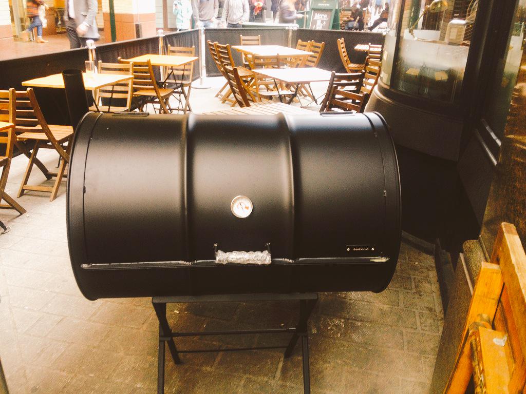 DehesaSoho's tweet image. All ready for the sun to shine! Our new BBQ has arrived @SaltYardGroup @EmberYard @OperaTavern @CarnabyLondon