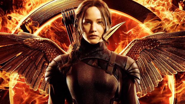 flixster's tweet photo. #MockingjayLives. Watch @TheHungerGames #MockingjayPart1 tonight ---> http://t.co/HyngSSZtxs http://t.co/ez3Nr0mVwT