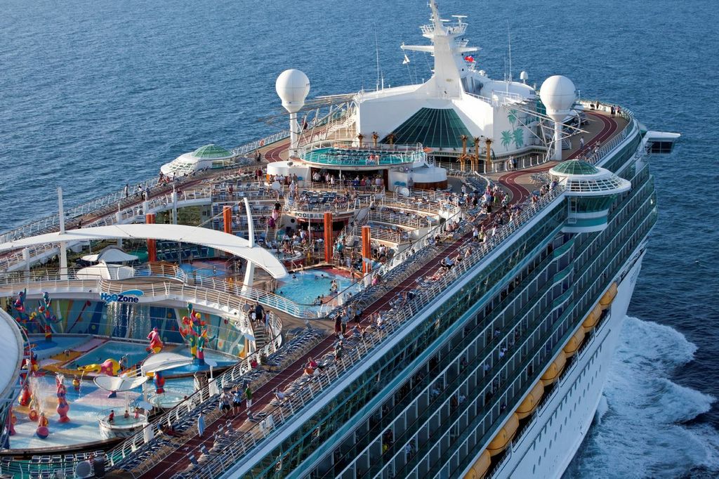 LuxeSojourns's tweet photo. Wow! That is cool sailings! #HiTechCruise #TravelTrends
 http://t.co/CJojo1UoYW http://t.co/T8ESfSY4lt