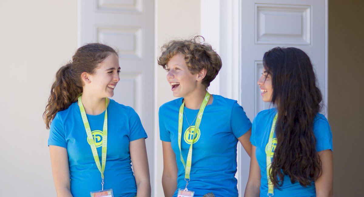 iD Tech &amp; Code.org Give 100 Girls Scholarships for Summer STEM prog.  See iDTech.com/girls by 4/1