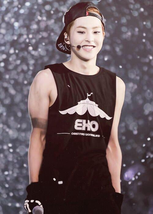 kyungsoo_stan's tweet photo. Happy birthday GD, I mean Xiumin! 😂 #HappyMinseokDay #26ShadesOfMINSEOK http://t.co/4Q9aKgok4I