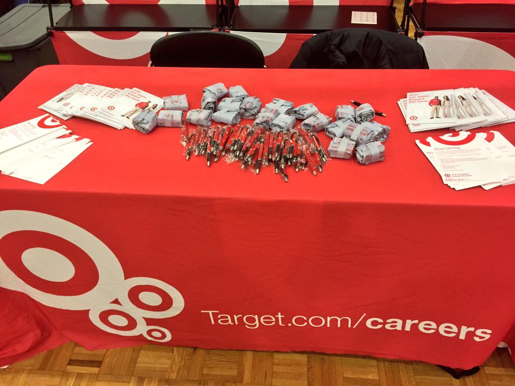 AmandaSpilde's tweet photo. At SCSU career fair! #targetcareer @AnnaDavis4TGT @tclingman929 @MaggieThaden @kellymjohnson4 http://t.co/4Ty8JHcW2p