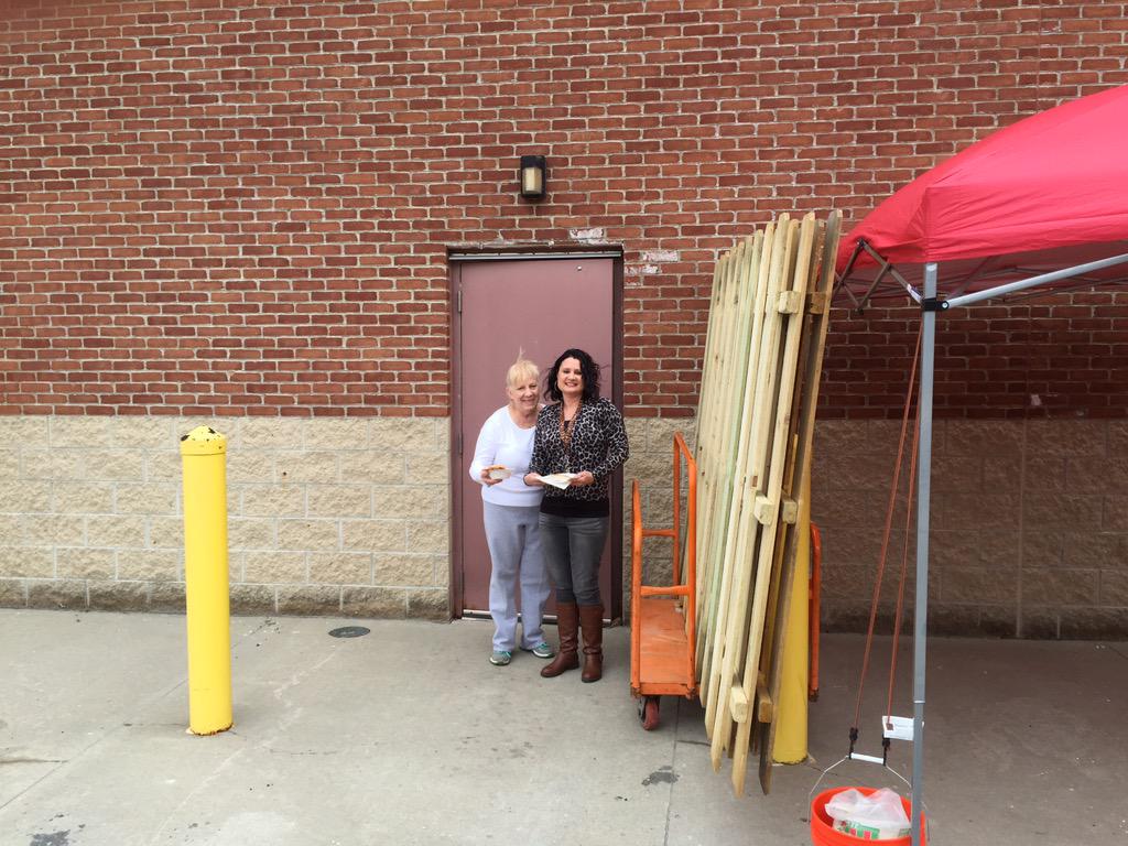 BradyMathys's tweet photo. 365 cookout!! Great job team!! http://t.co/CqPQIDbEjL