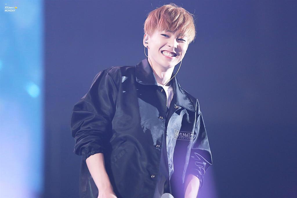 SuhoINDO's tweet photo. Happy birthday baby face XIUMIN wish you all the best and hope to see you again!❤️ #HappyXiuminDay @xiuminunionina http://t.co/1newaD7TaQ
