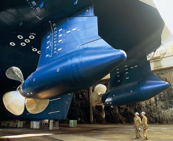 ShipsInPics's tweet photo. #RCCL #Quantum
#Azipods

#shipsinpics http://t.co/ZiFFg7L1pV